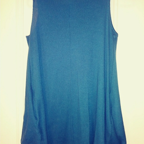 Tunic - Picture 2 of 5